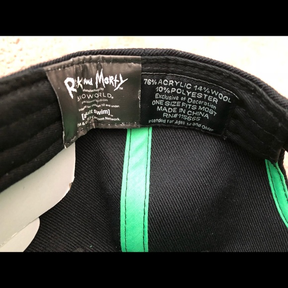 Exclusive RICK & MORTY SnapBack - Picture 3 of 3
